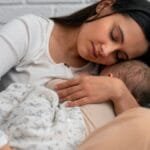डिलीवरी-के-बाद-जल्दी-रिकवरी-और-ब्रेस्ट-मिल्क-बढ़ाने-में-मदद-करे-सकते-हैं-ये-सुपरफूड्स