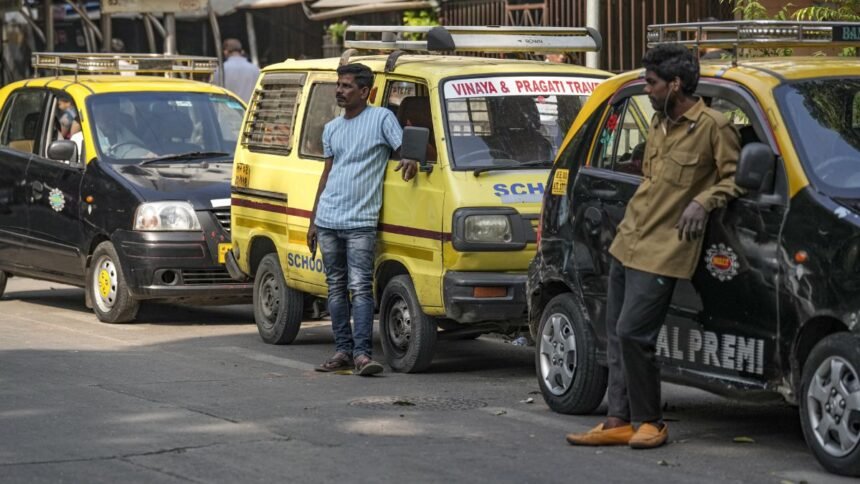 मुंबई-में-ऑटो-और-टैक्सी-का-सफर-होगा-महंगा,-1-सितंबर-से-लागू-हो-सकते-हैं-नए-रेट्स