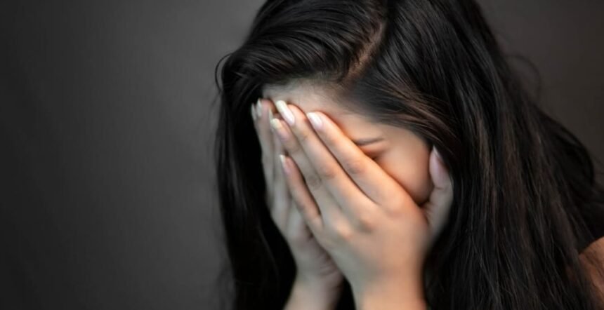 बिठूर में सौतेले पिता पर नाबालिग बेटी से दुष्कर्म का आरोप, दोस्त के घर ले जाकर वारदात; मां की तहरीर पर केस दर्ज - Apex News India बिठूर में सौतेले पिता पर नाबालिग बेटी से दुष्कर्म का आरोप, दोस्त के घर ले जाकर वारदात; मां की तहरीर पर केस दर्ज