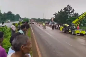 महाराष्ट्र: भंडारा में ट्रक-पिकअप वैन की भीषण टक्कर, 3 बच्चों समेत 8 लोगों की मौत