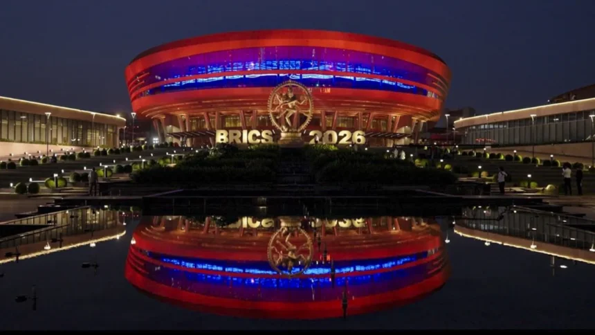 BRICS समिट में शामिल होने दिल्ली पहुंच रहे 26 देशों-संगठनों के प्रतिनिधि, पुतिन-जिनपिंग समेत पूरी मेहमान सूची - Apex News India BRICS समिट में शामिल होने दिल्ली पहुंच रहे 26 देशों-संगठनों के प्रतिनिधि, पुतिन-जिनपिंग समेत पूरी मेहमान सूची