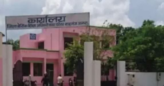 लखनऊ: जेम पोर्टल टेंडर के लिए फर्जी अनुभव प्रमाणपत्र लगाने का मामला, बीएसए ने दो फर्मों के खिलाफ दर्ज कराया केस - Apex News India लखनऊ: जेम पोर्टल टेंडर के लिए फर्जी अनुभव प्रमाणपत्र लगाने का मामला, बीएसए ने दो फर्मों के खिलाफ दर्ज कराया केस