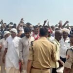 छाता शुगर मिल: धरना हटाए जाने के बाद 30 गांवों में पंचायत, मिल की ओर बढ़े ग्रामीण; पुलिस-पीएसी तैनात