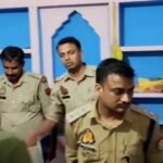 मथुरा: पेड़ के सहारे छत पर चढ़े चोर, फौजी के घर तिजोरी तोड़कर उड़ाए 50 लाख के जेवर-नकदी