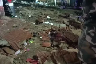 ओडिशा: जटनी में गणेश विसर्जन जुलूस के दौरान बैंक भवन की छत गिरी, एक की मौत, 12 से ज्यादा घायल; डीजे की तेज आवाज जांच के दायरे में