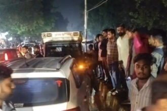 कानपुर: किदवई नगर में रॉन्ग साइड से आई पिकअप लोडर की कार से टक्कर, एयरबैग खुले, युवक घायल