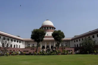 पटाखों पर सुप्रीम कोर्ट: पूर्ण बैन नहीं, 24 घंटे छूट भी नहीं, 15 अक्टूबर को सुनवाई