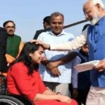 टीबी ने छीना चलना, अब निशाना साधकर देश के लिए पदक ला रहीं काशी की सुमेधा पाठक, पैरा एशियाई खेलों की तैयारी में जुटीं