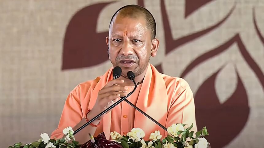 जन्माष्टमी पर मथुरा में गरजे CM योगी, बोले- ‘आस्था को चोट पहुंचाने वालों की कंस जैसी दुर्गति तय’ - Apex News India जन्माष्टमी पर मथुरा में गरजे CM योगी, बोले- ‘आस्था को चोट पहुंचाने वालों की कंस जैसी दुर्गति तय’