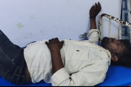 खेरागढ़ में भाजपा बैठक के दौरान समर्थकों में मारपीट, ईंट से हमले में युवक घायल