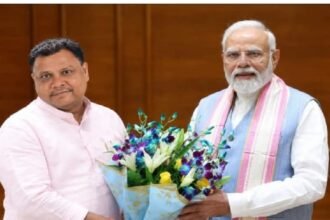 आगरा: हिस्ट्रीशीटर मनोज अग्रवाल की पीएम मोदी के साथ वायरल तस्वीरों की साइबर सेल जांच