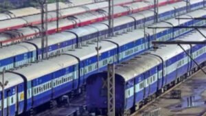 आगरा रेल मंडल: बिना वजह चेन खींचने वाले 153 यात्रियों पर कार्रवाई, 11,285 रुपये जुर्माना