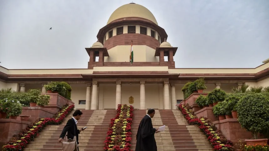 विपक्षी नेताओं की हिरासत पर सुप्रीम कोर्ट: शांतिपूर्ण प्रदर्शनकारी हिरासत में नहीं, मंगलवार को सुनवाई