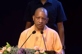 यूपी:-सीएम-योगी-बोले-देश-को-अराजकता-और-अलगाववाद-की-भट्टी-में-झोंकने-का-रचा-जा-रहा-षड्यंत्र