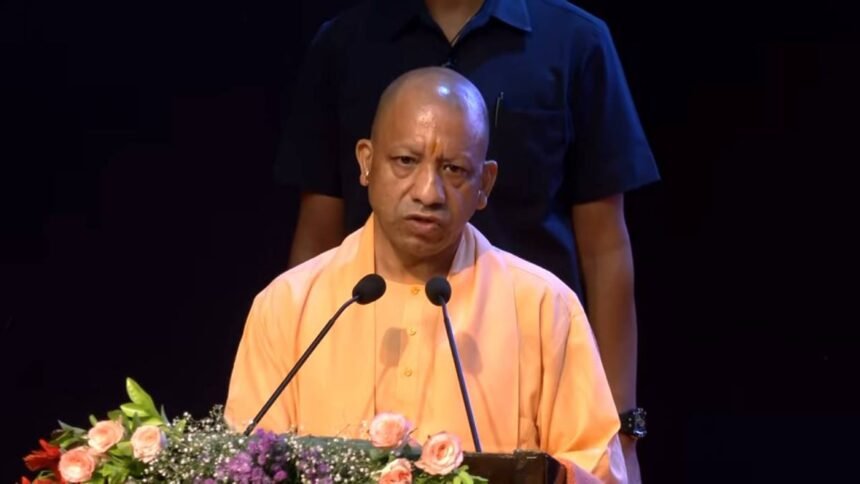 यूपी:-सीएम-योगी-बोले-देश-को-अराजकता-और-अलगाववाद-की-भट्टी-में-झोंकने-का-रचा-जा-रहा-षड्यंत्र