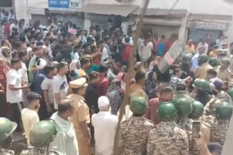 जलगांव के किनगांव में आरएसएस पथ संचलन पर तनाव, पथराव की सूचना, पुलिस तैनात